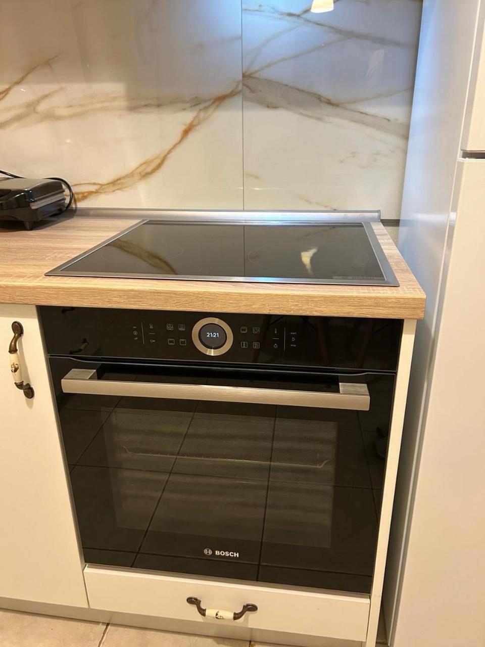 Host Spot Apartment Alexandroupoli Bagian luar foto